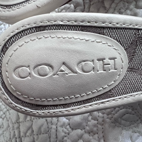 Coach: egg shell & canvas slip on kitten heels, very good condition size 8 - Picture 12 of 12